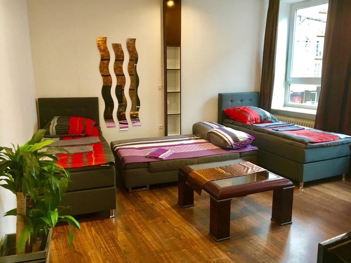 Studio Appartement Zentrum City Hauptbahnhof ニュルンベルク エクステリア 写真